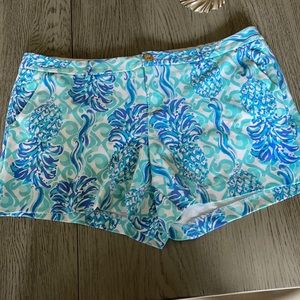 Lilly Pulitzer Blue and Green Callahan stretchy Women Shorts